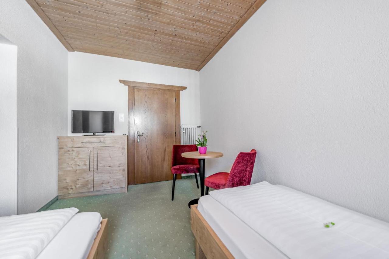 Gasthof Schroll Kirchbichl Esterno foto