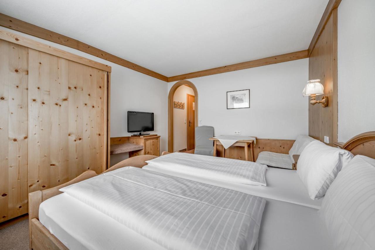 Gasthof Schroll Kirchbichl Esterno foto